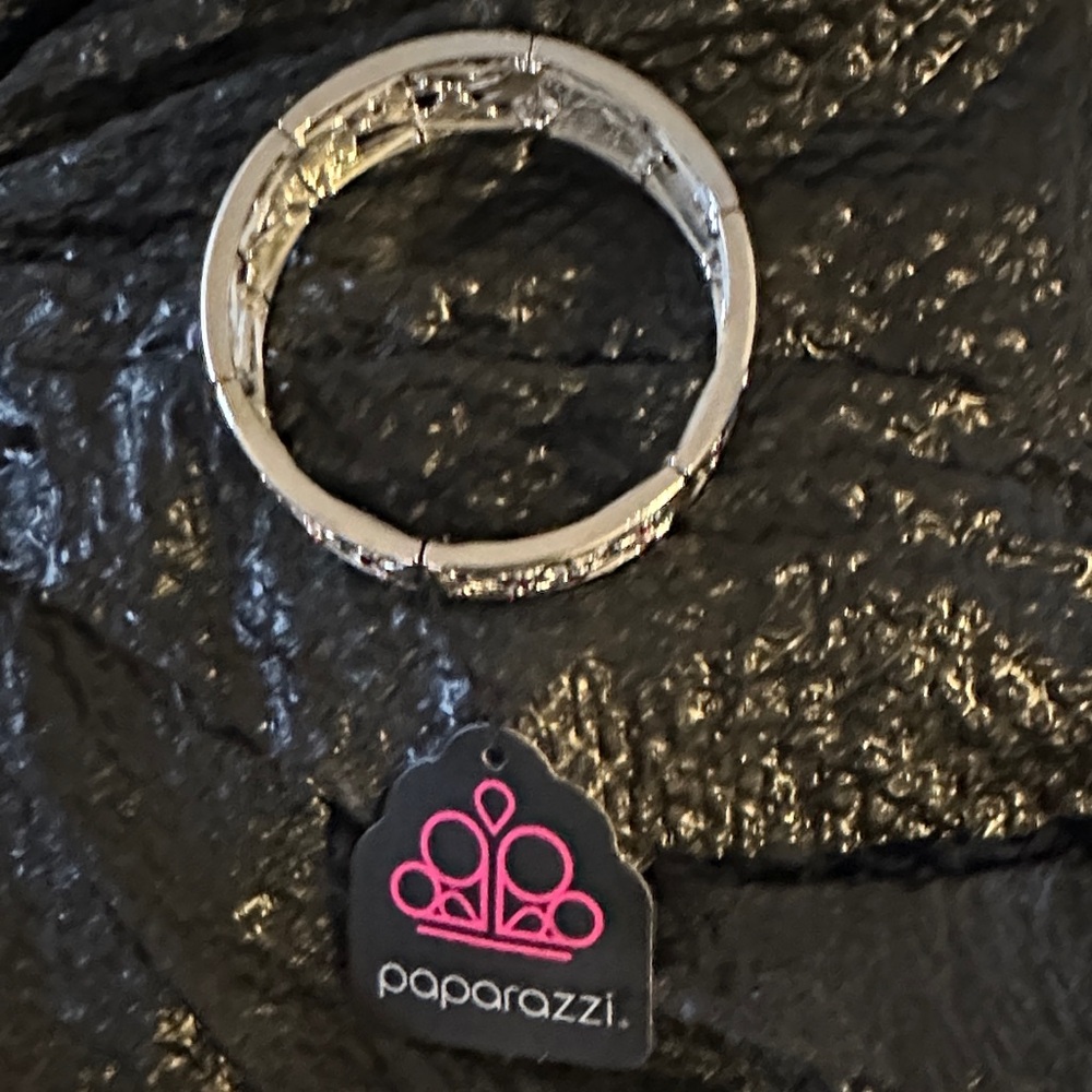 Paparazzi Shimmering Silver Bracelet